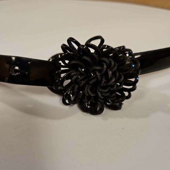 Black Patent Statement Belt sz waist 27"-30" Like New - Picture 2 of 3